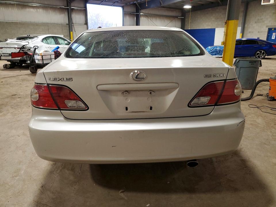 2002 Lexus Es 300 Base