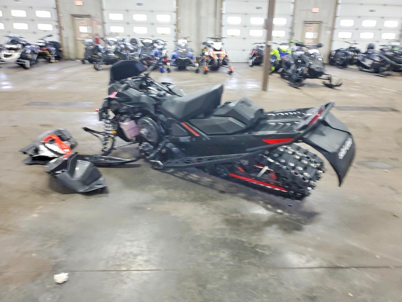 2023 Skidoo MXZ
