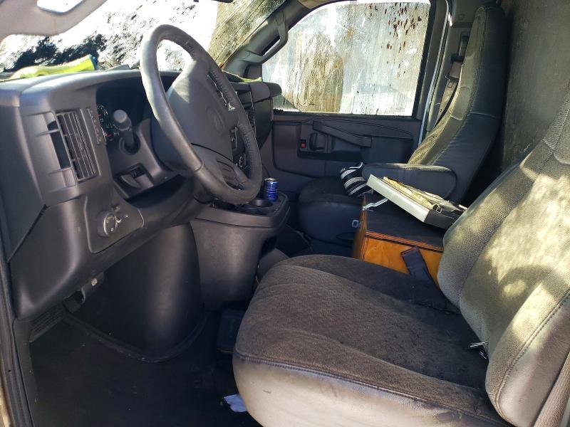 2021 Chev Rolet Express box Truck