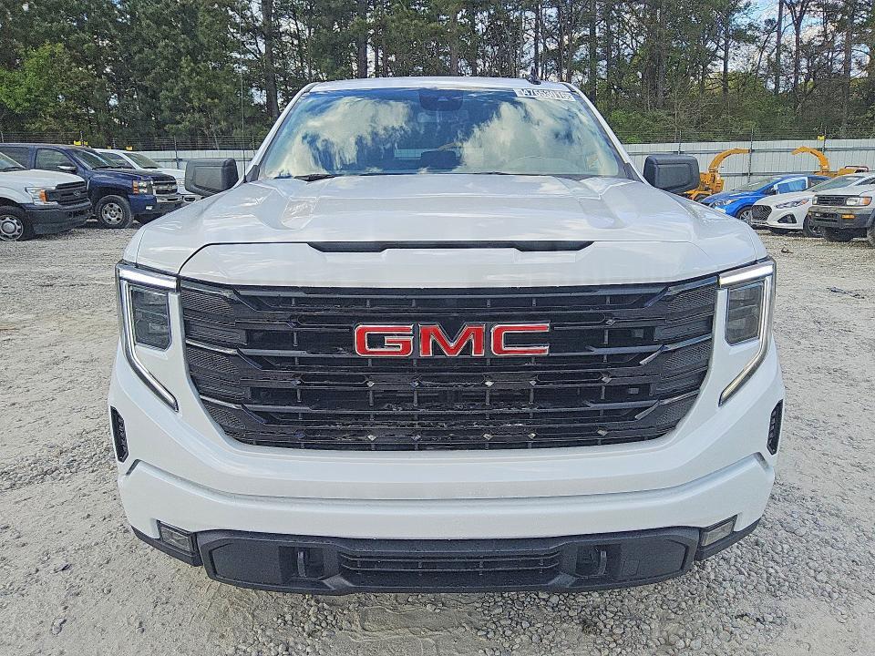 2022 GMC Sierra K1500 Elevation
