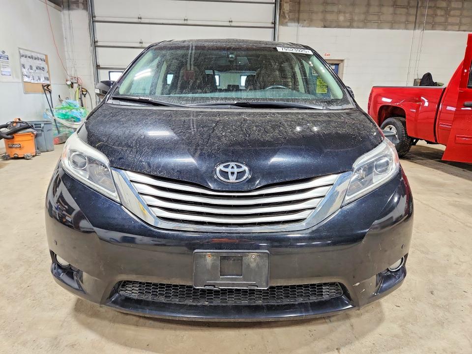 2015 Toyota Sienna Limited Premium 7-passenger