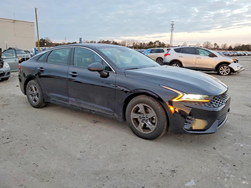 2023 KIA K5 lxs