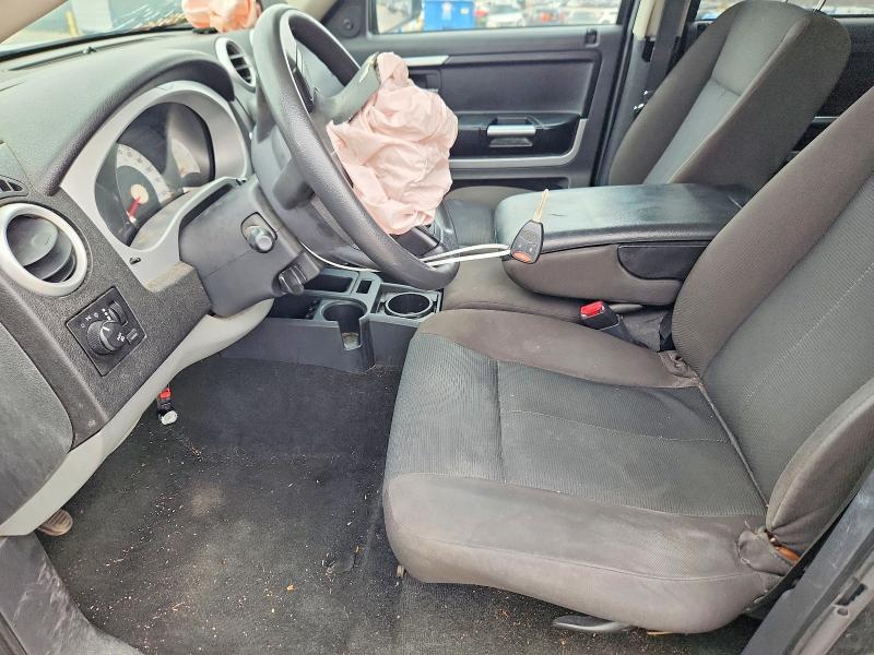 2009 Mitsubishi Raider LS