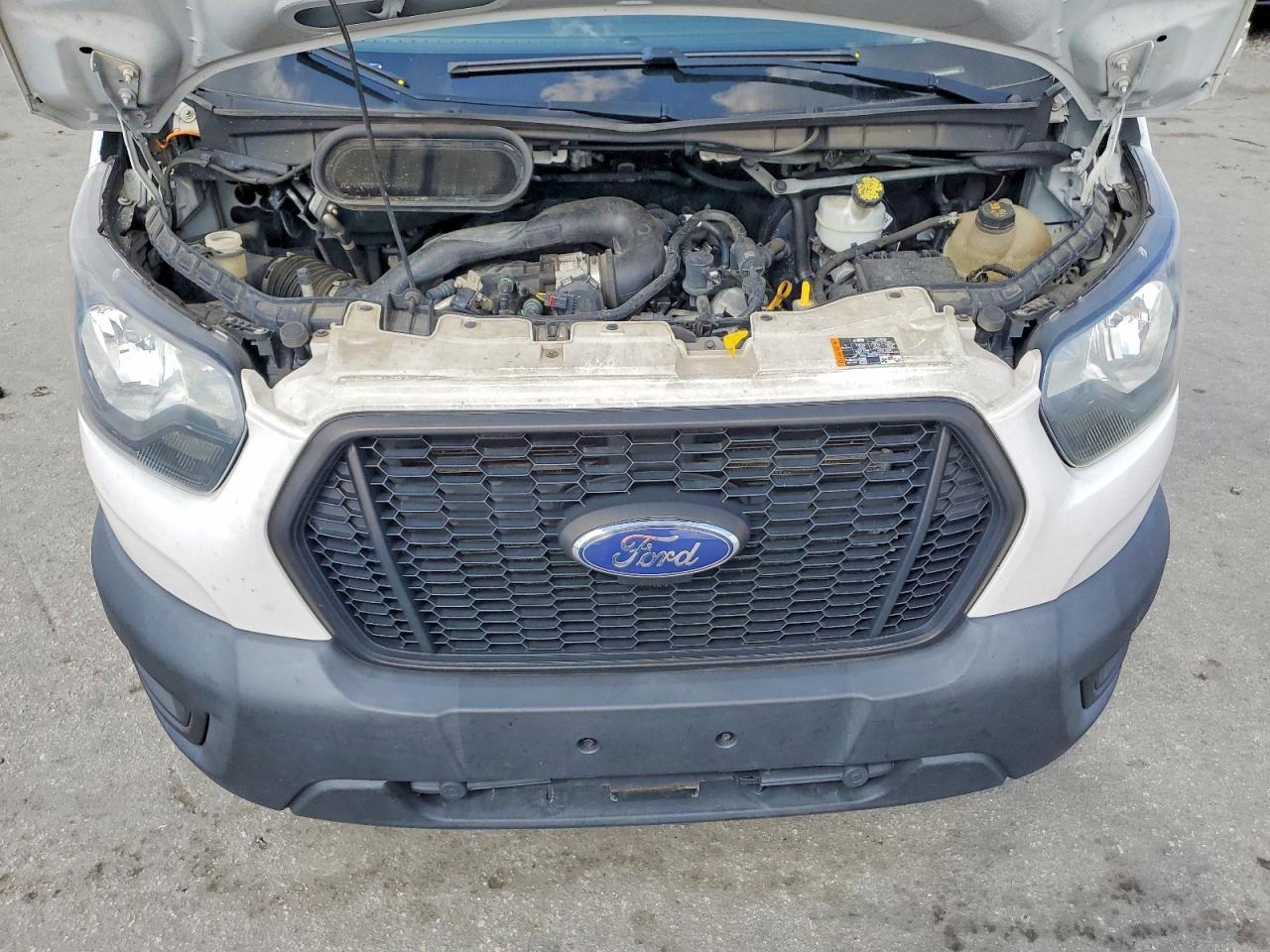 2020 Ford Transit Delivery Truck