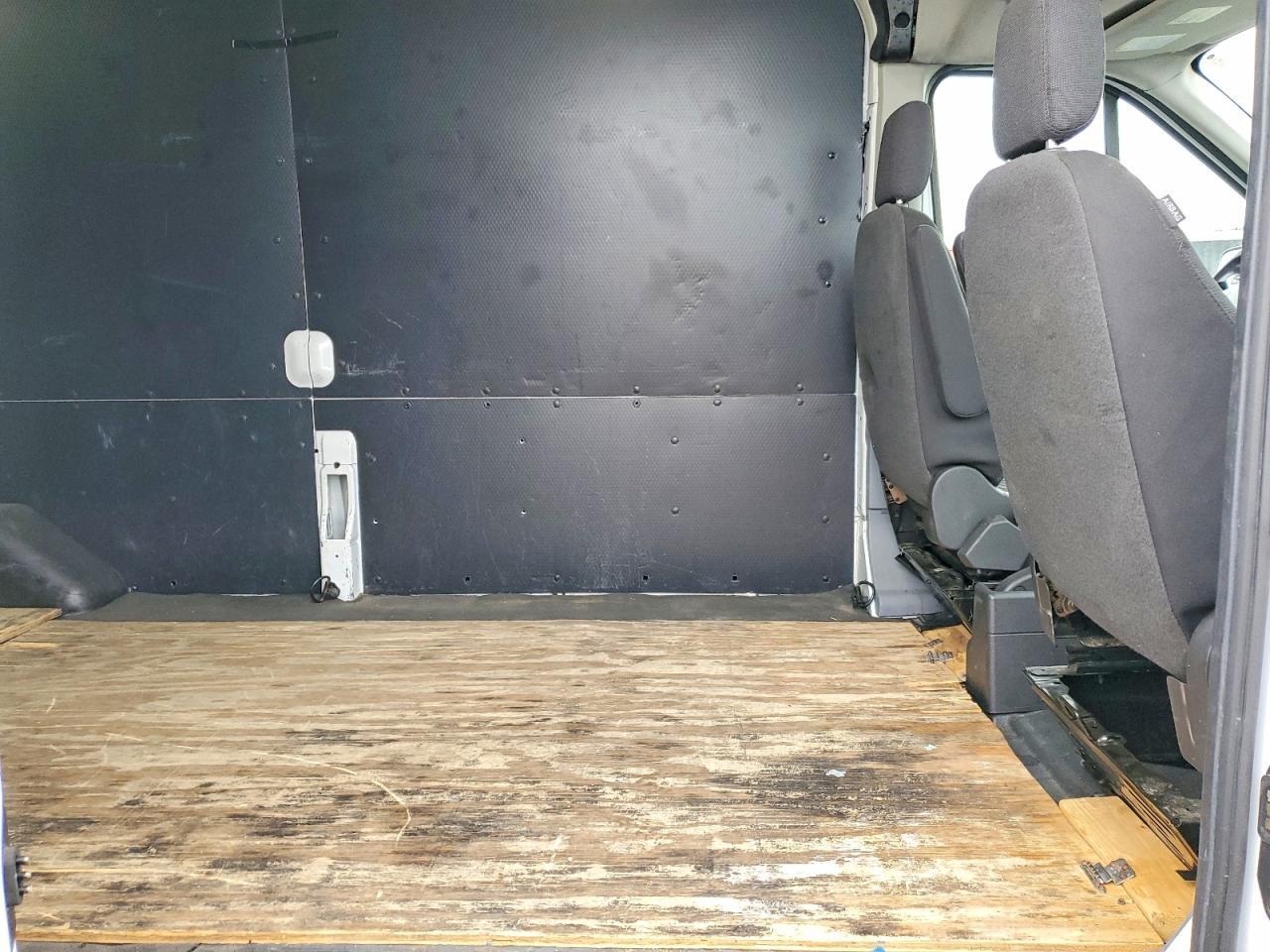 2018 Ford Transit T-250