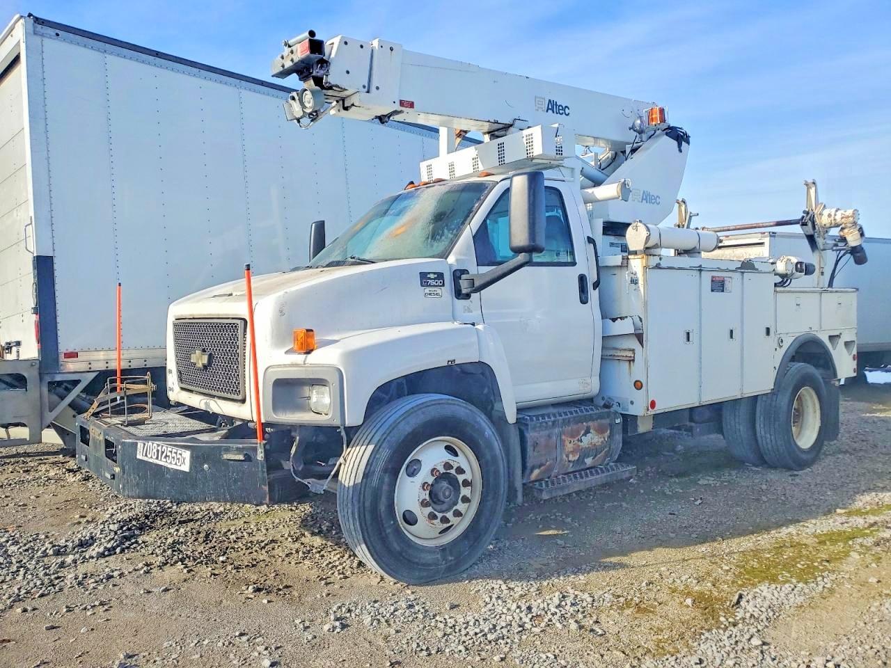 2007 Chevrolet C7500 C7C042