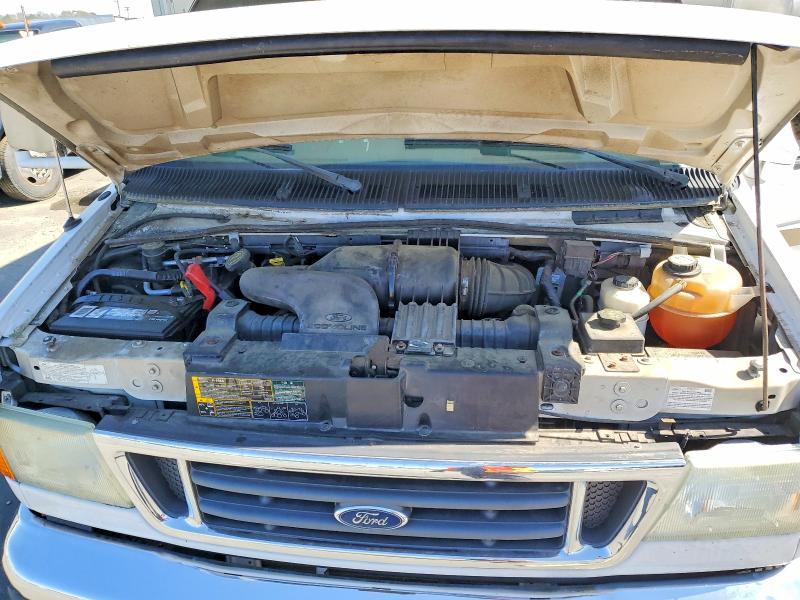 2005 Ford Econoline E450 Super Duty Cutaway Van