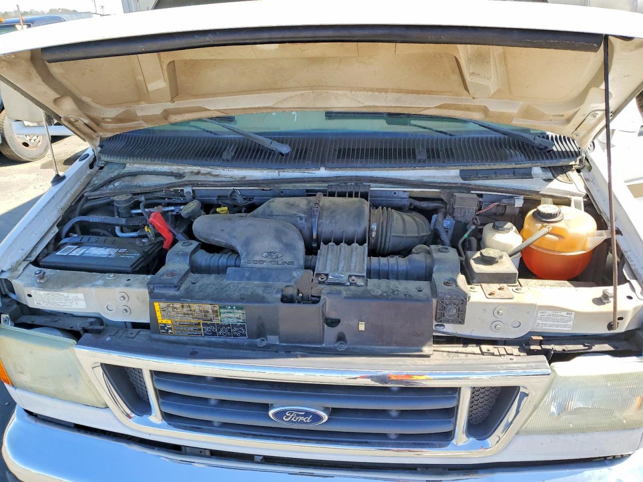 2005 Ford Econoline E450 Super Duty Cutaway Van