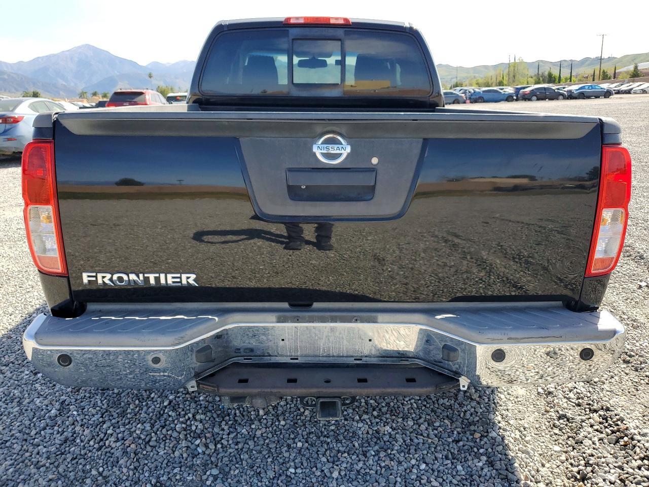 2015 Nissan Frontier sv V6