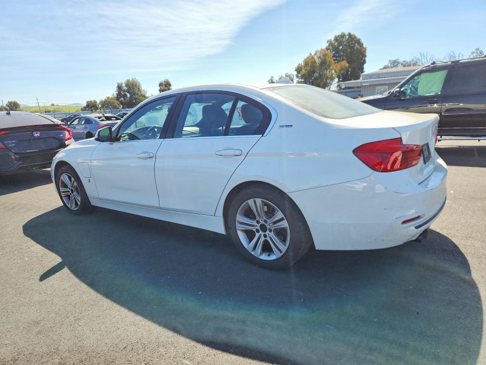 2018 BMW 330e