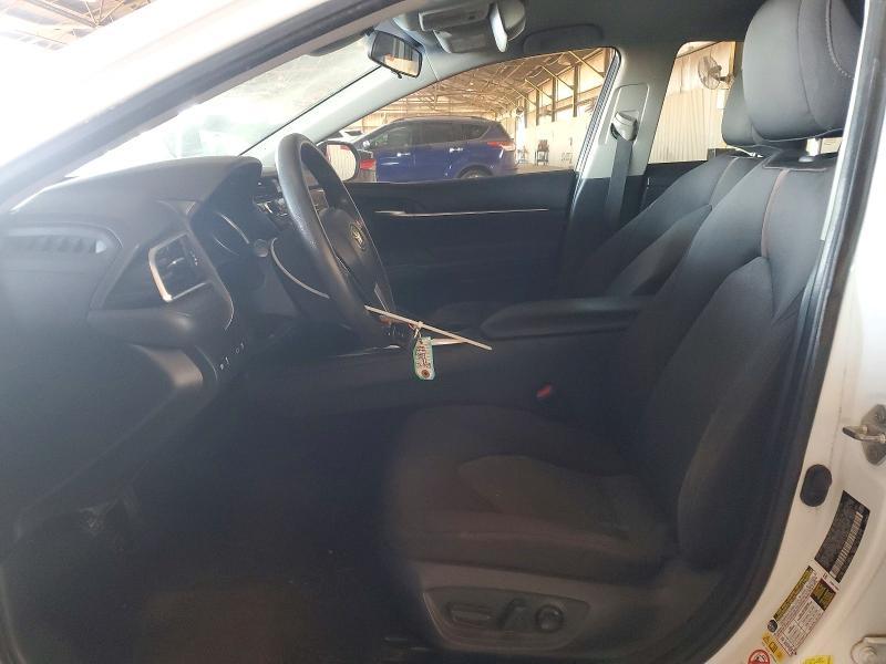 2018 Toyota Camry le