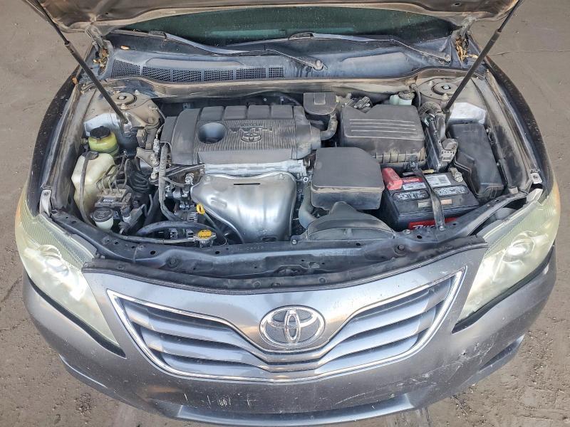 2010 Toyota Camry dx a