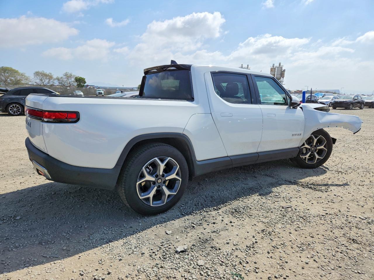 2024 Rivian R1T Adventure