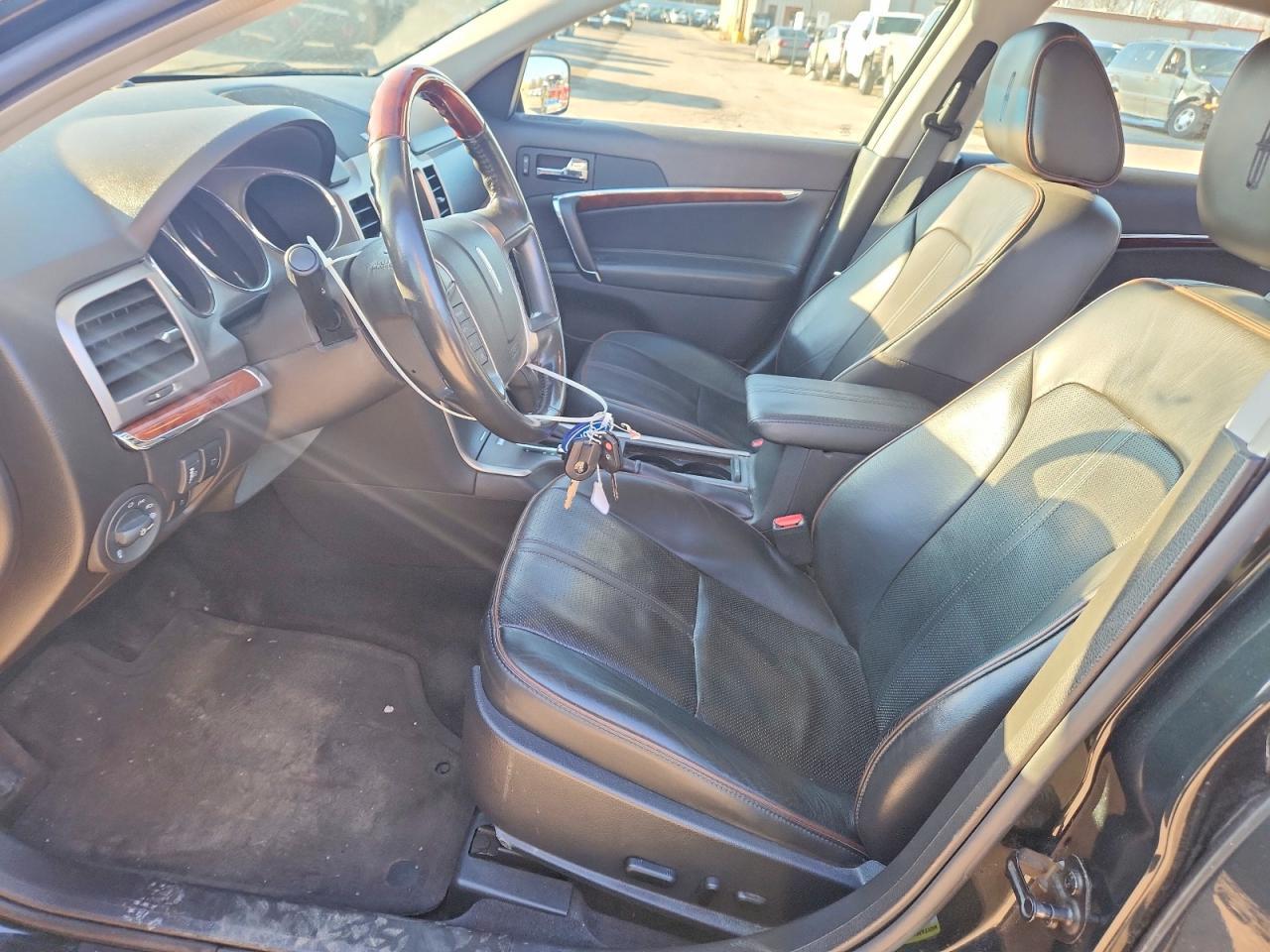 2010 Lincoln Townhouse MKZ