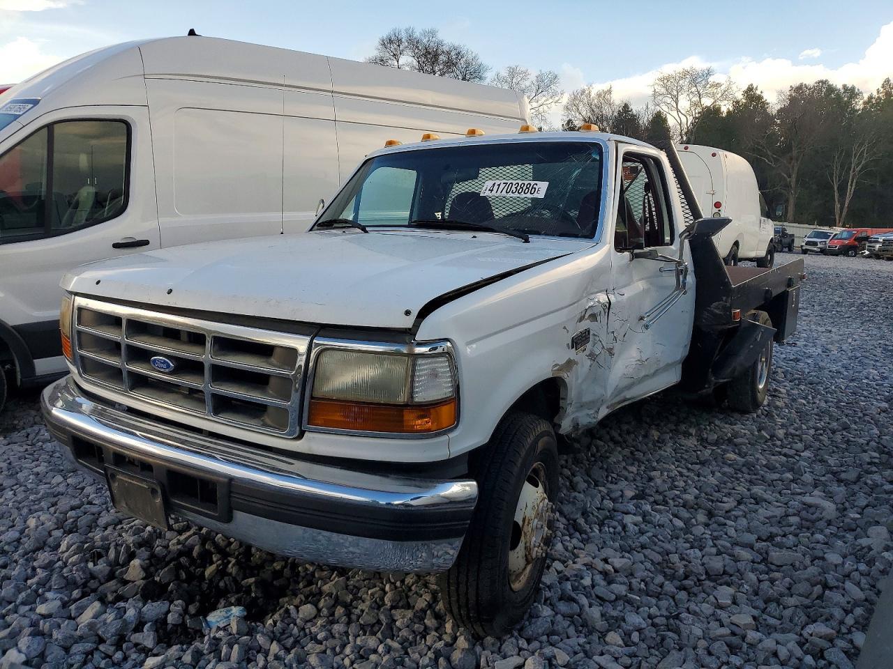 1997 Ford F350 Super Duty Flatbed Truck