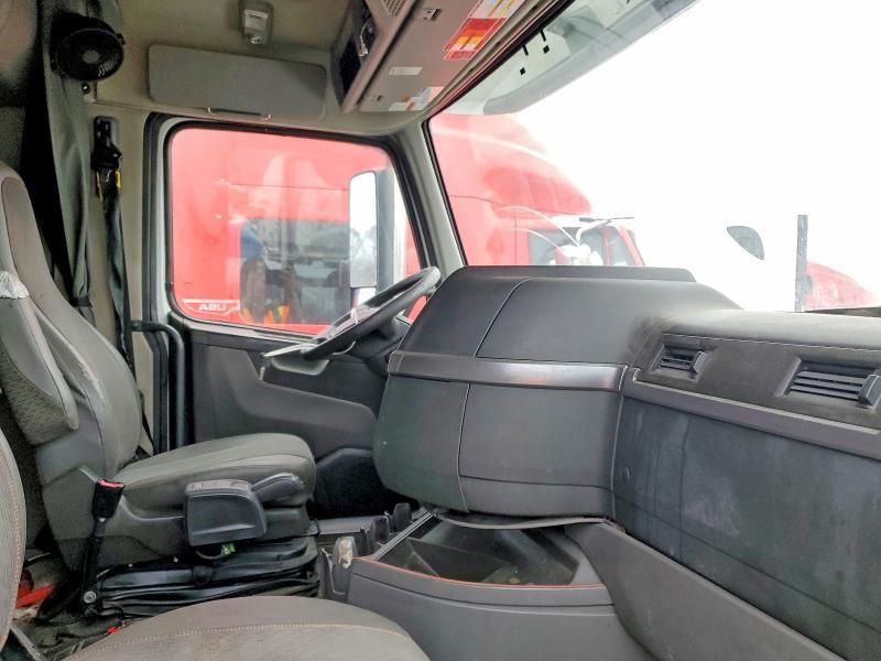 2020 Volv O VNL Semi Truck