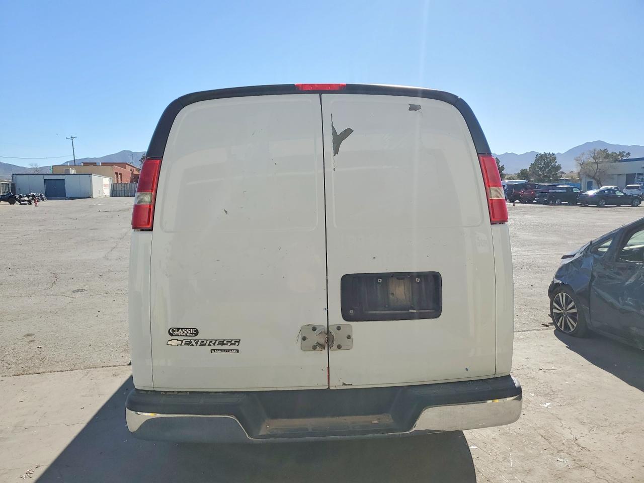 2012 Chev Rolet Express 3500 Cargo Delivery Van