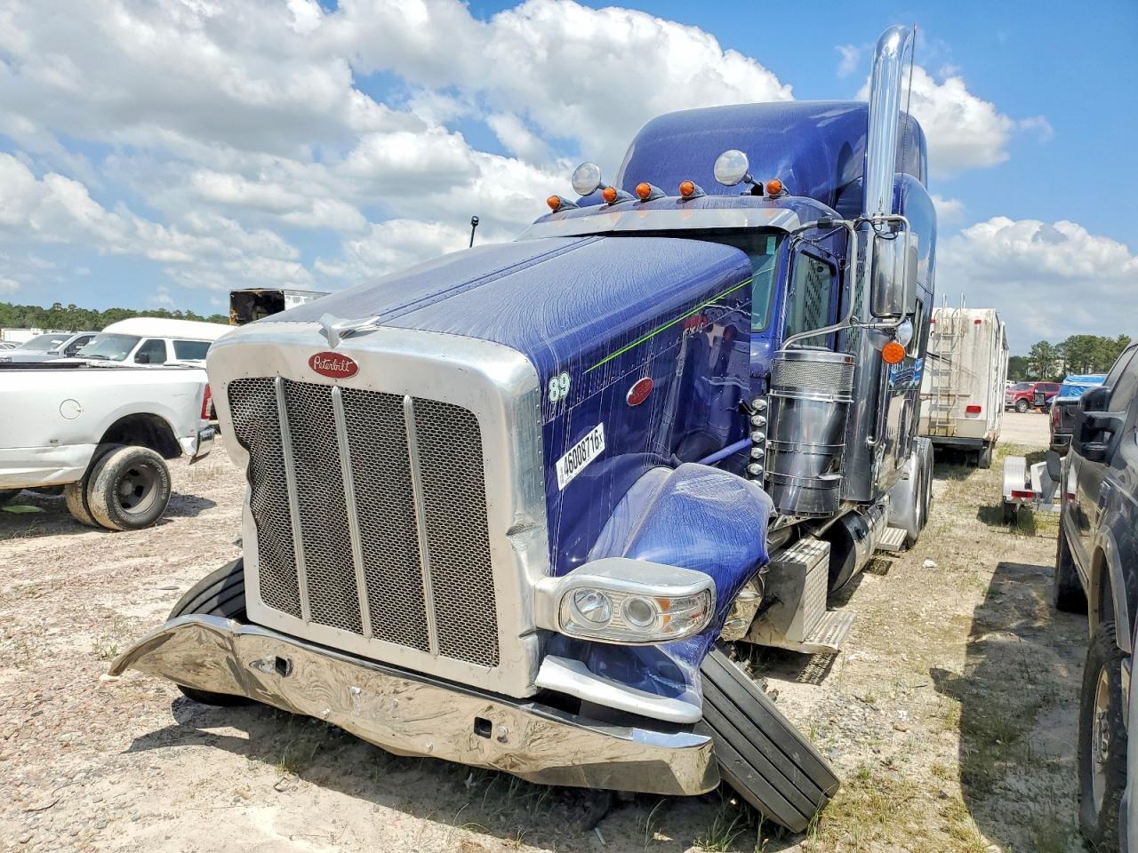 2022 Peterbilt 389-Semi Truck