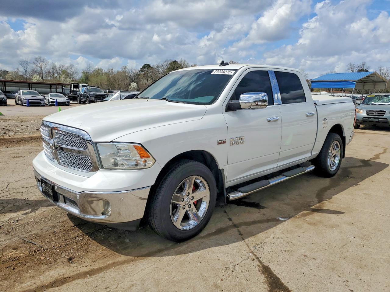 2016 Ram Trucks 1500 slt