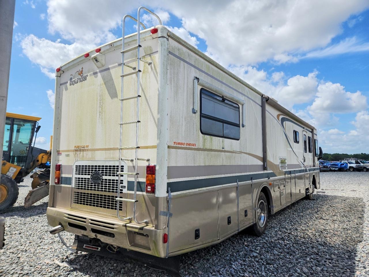 2001 Bounder 2001 Fleetwood Bounder RV