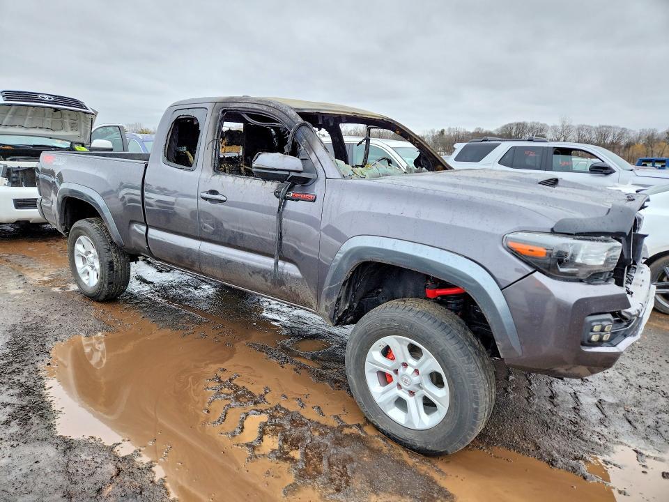2016 Toyota Tacoma TRD Sport
