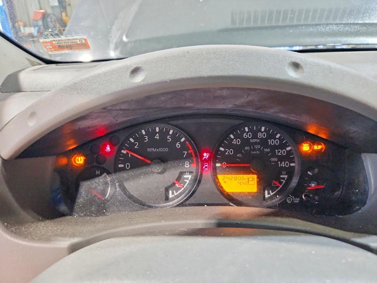 2010 Niss Frontier se V6