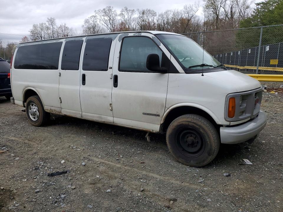 2001 GMC Savana G3500