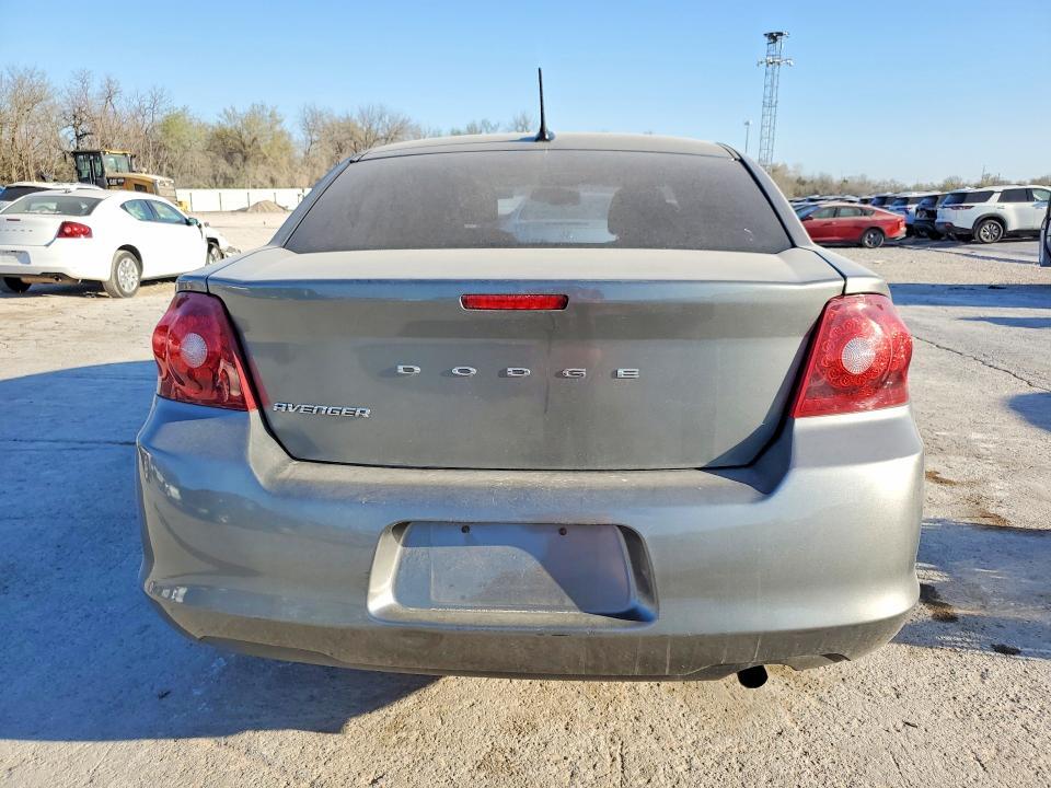 2013 Dodge Avenger se