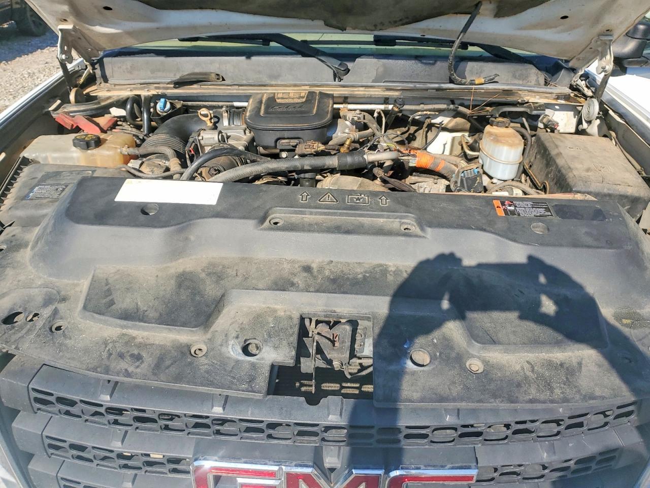 2012 GMC Sierra Flatbed Truck