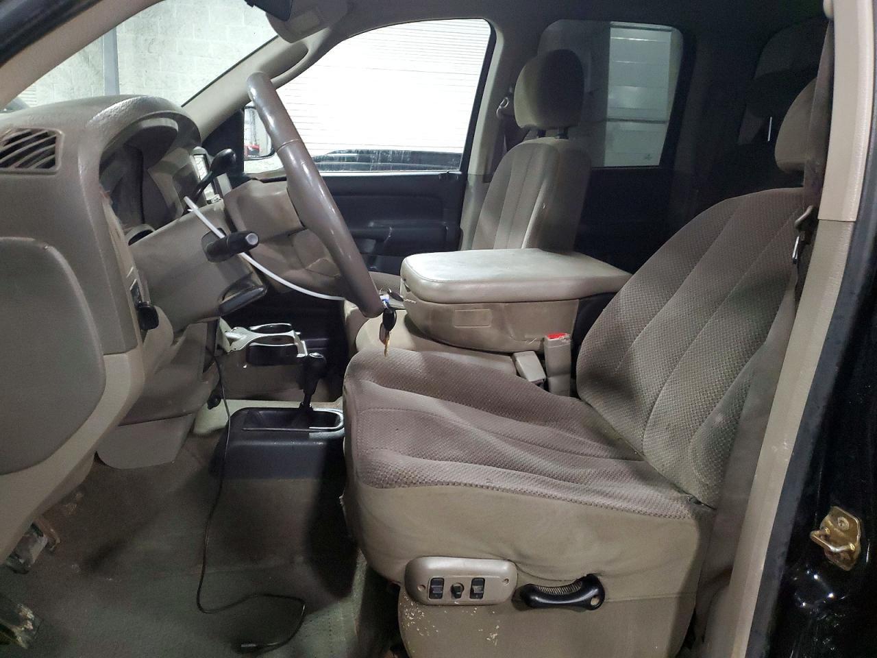 2005 Dodge RAM 1500 ST