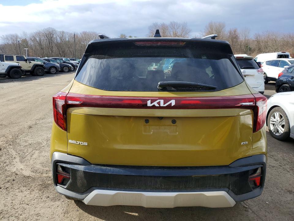 2024 KIA Seltos s