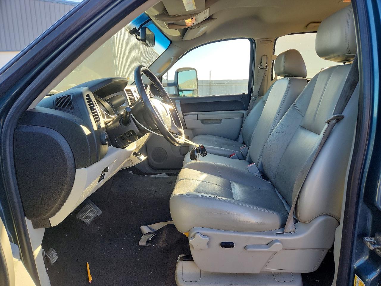 2011 Chevrolet Silverado K3500 LT