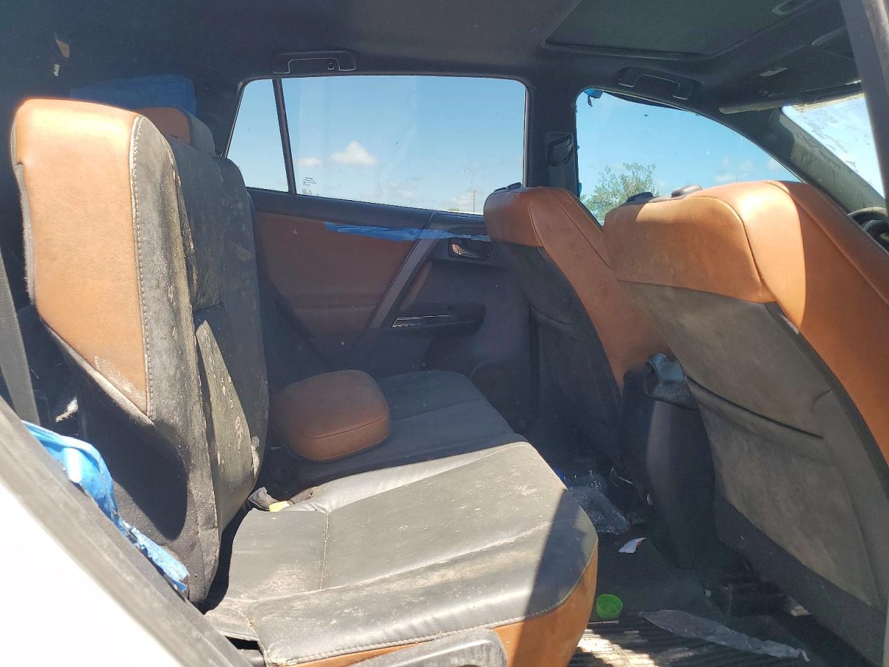 2017 Toyota Rav4 se