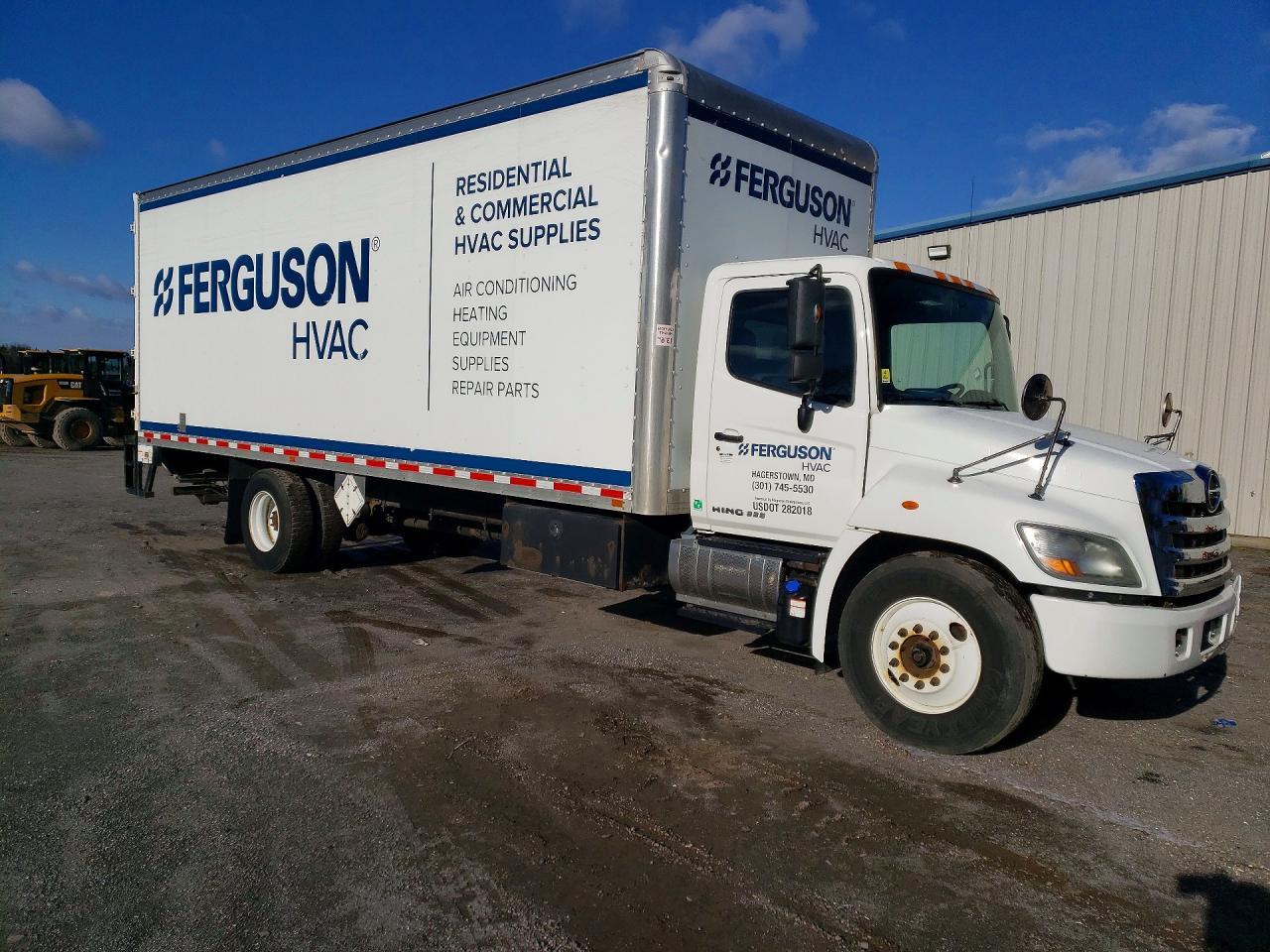 2018 Hino 338 BOX Truck
