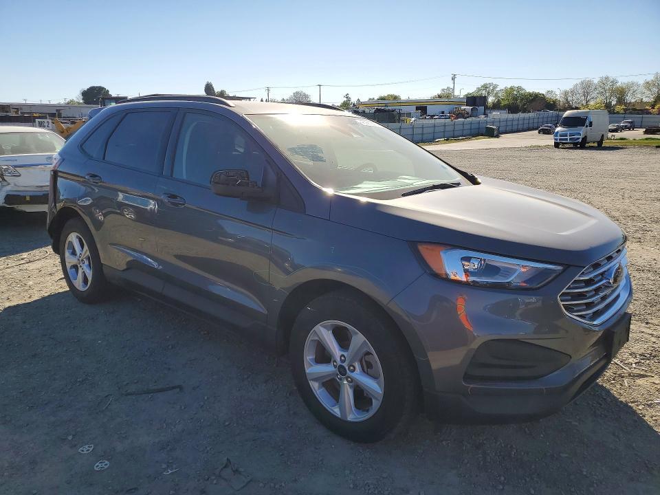 2021 Ford Edge se