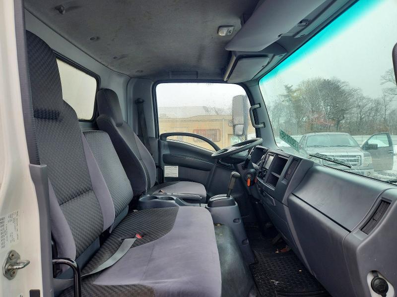 2015 Isuzu NPR HD Delivery Truck