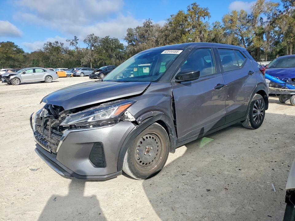 2024 Nissan Kicks s