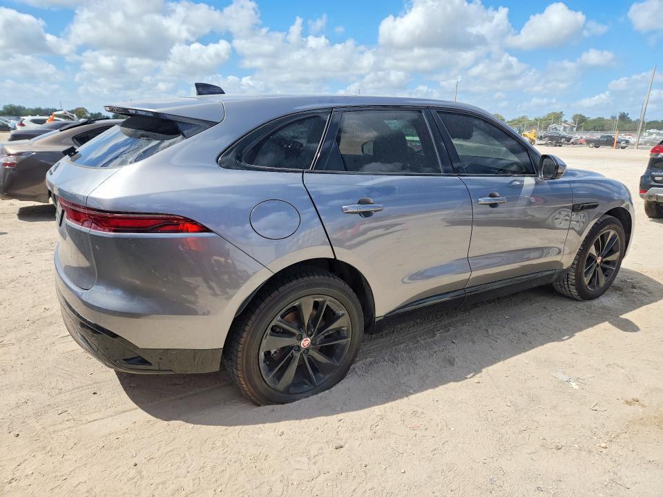 2022 Jaguar F-pace s