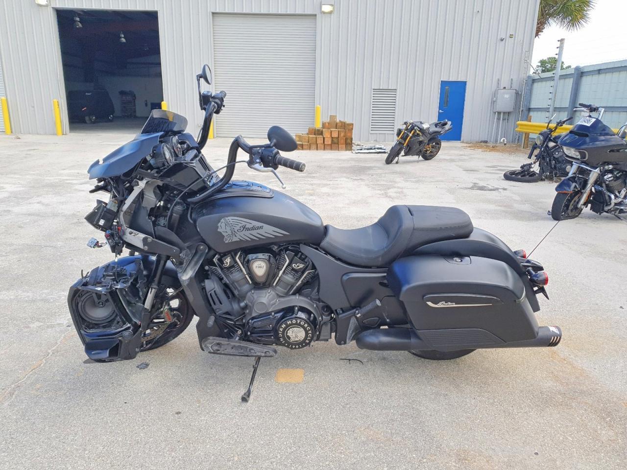 2021 Indian Motorcycle Co. Challenger Dark Horse