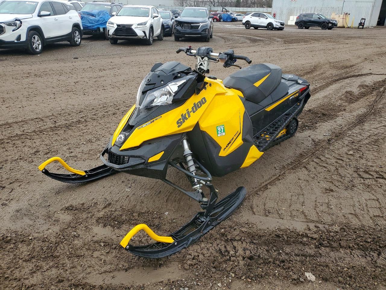 2013 Skidoo MXZ TNT 800R