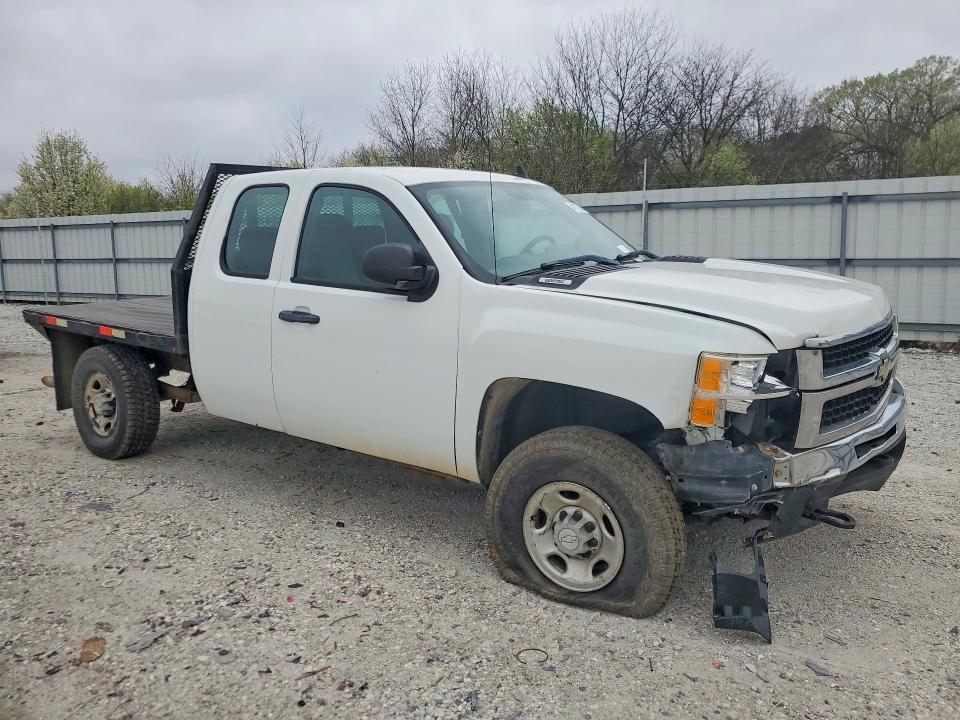 2007 Chev Rolet Silverado LT Flatbed Truck