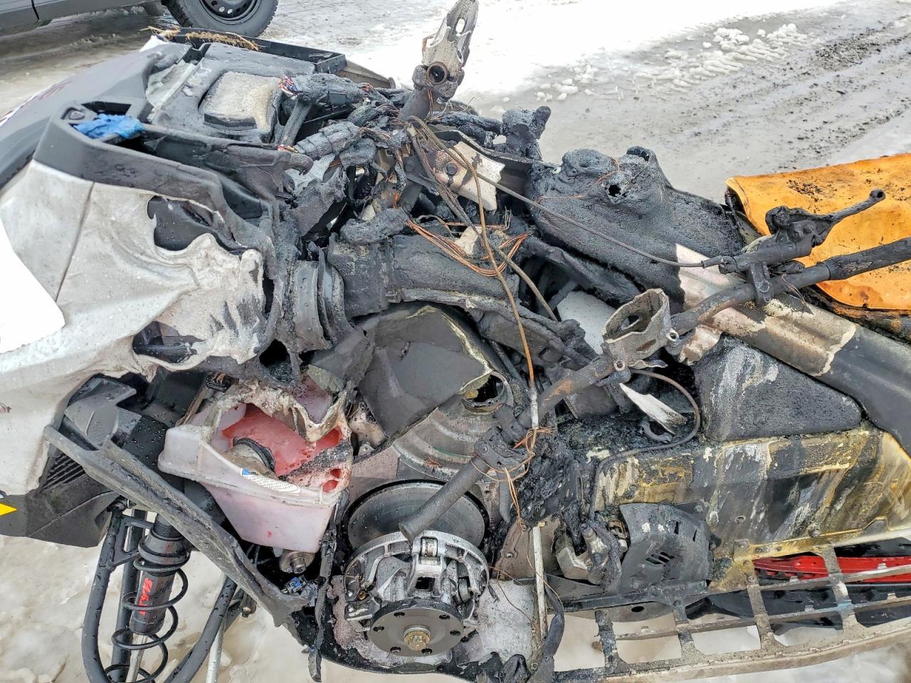 2023 Skidoo Summit X 850 E-TEC