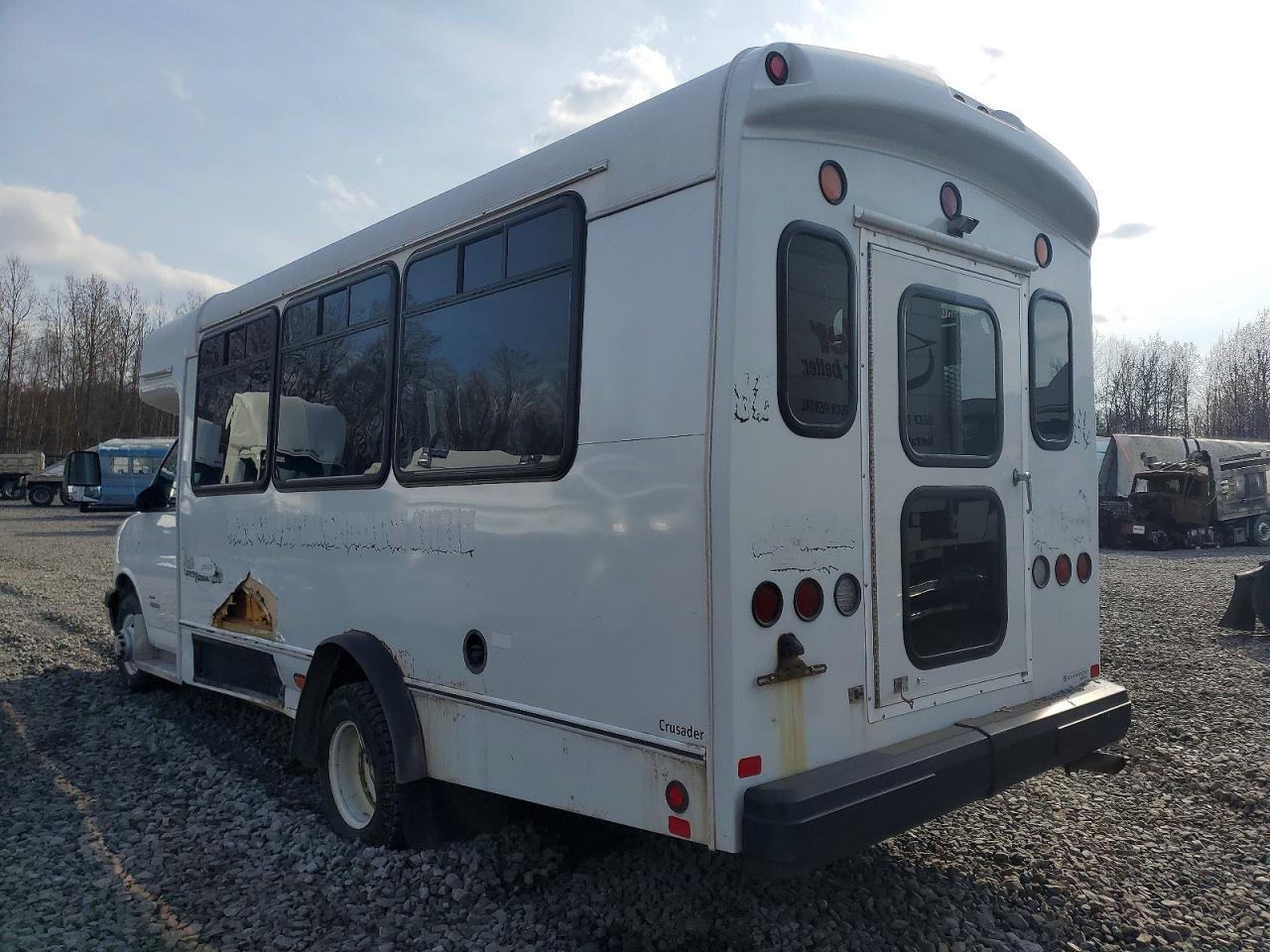 2019 Chev Express G4500