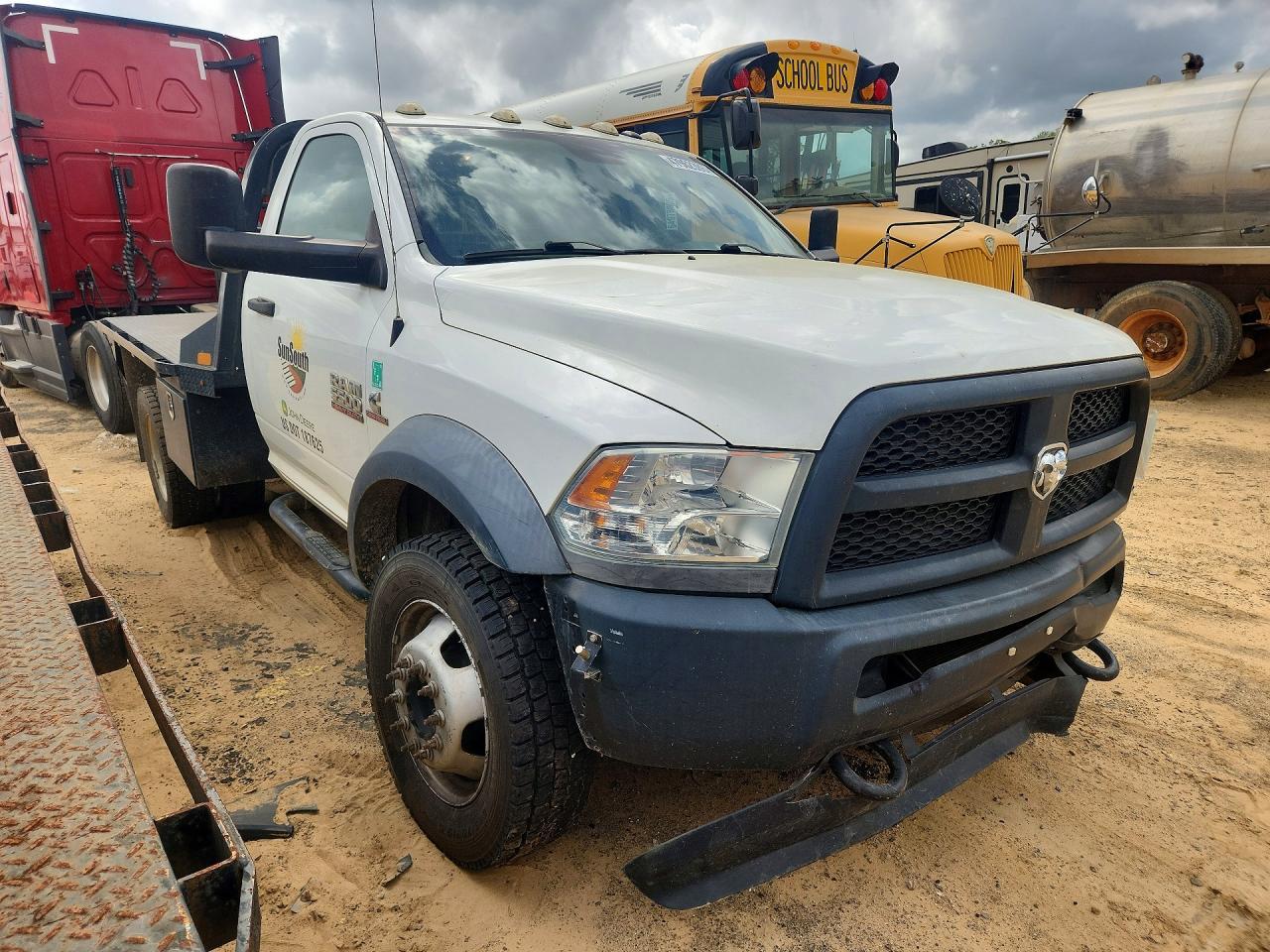 2016 Dodge RAM 5500-Delivery Truck