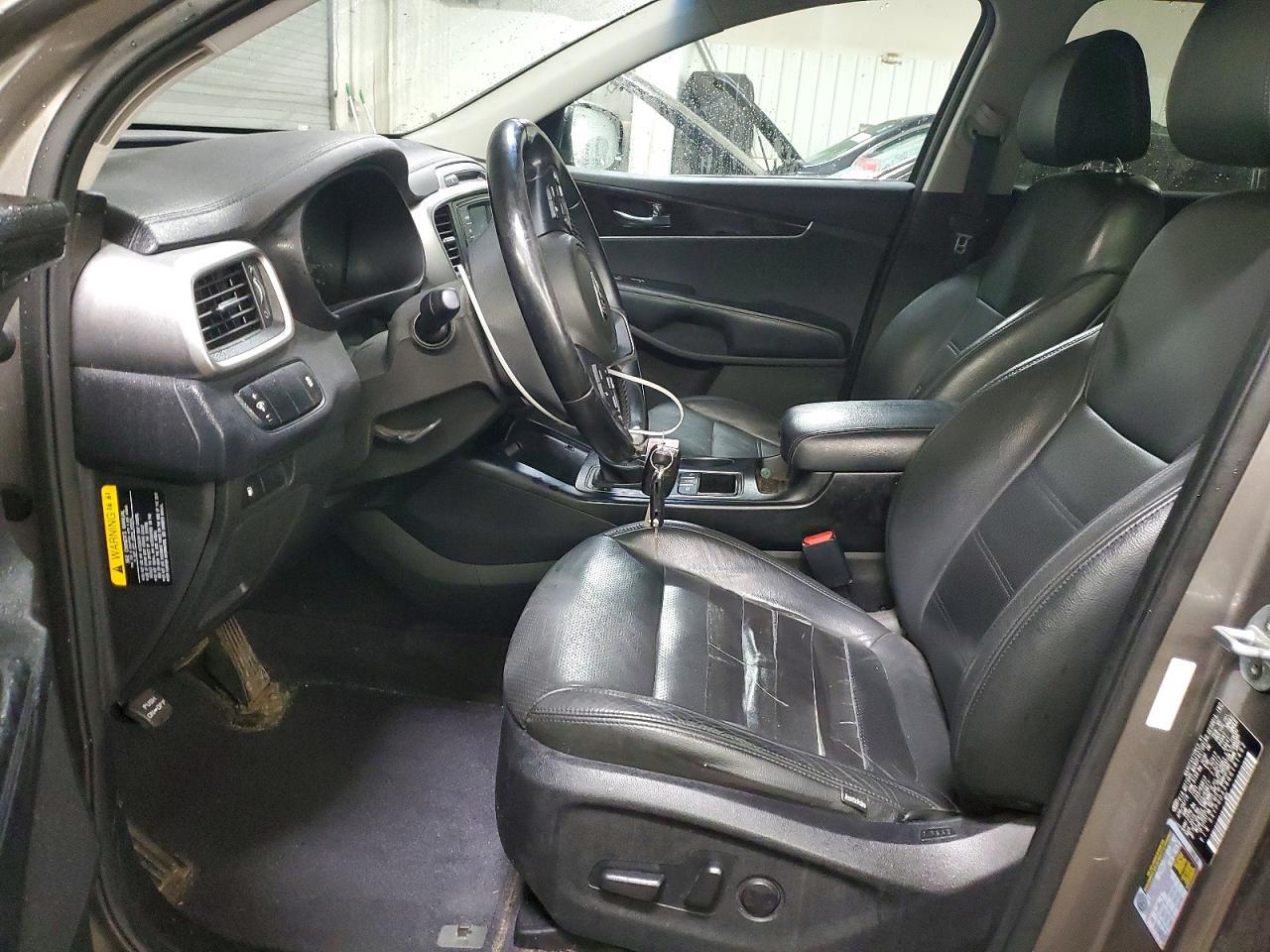 2016 KIA Sorento lx