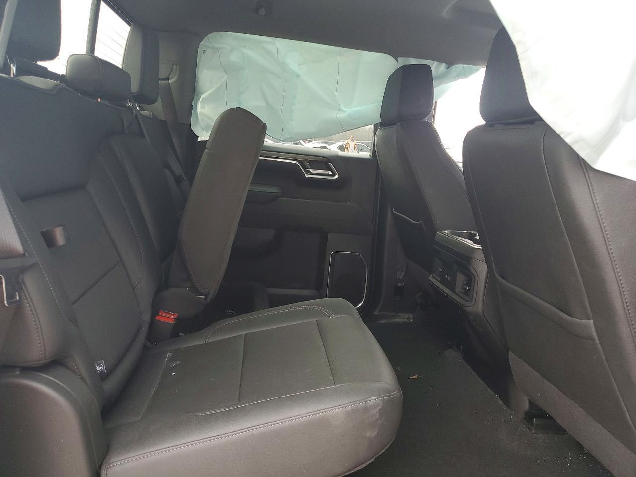 2025 Chevrolet Silverado K1500 RST