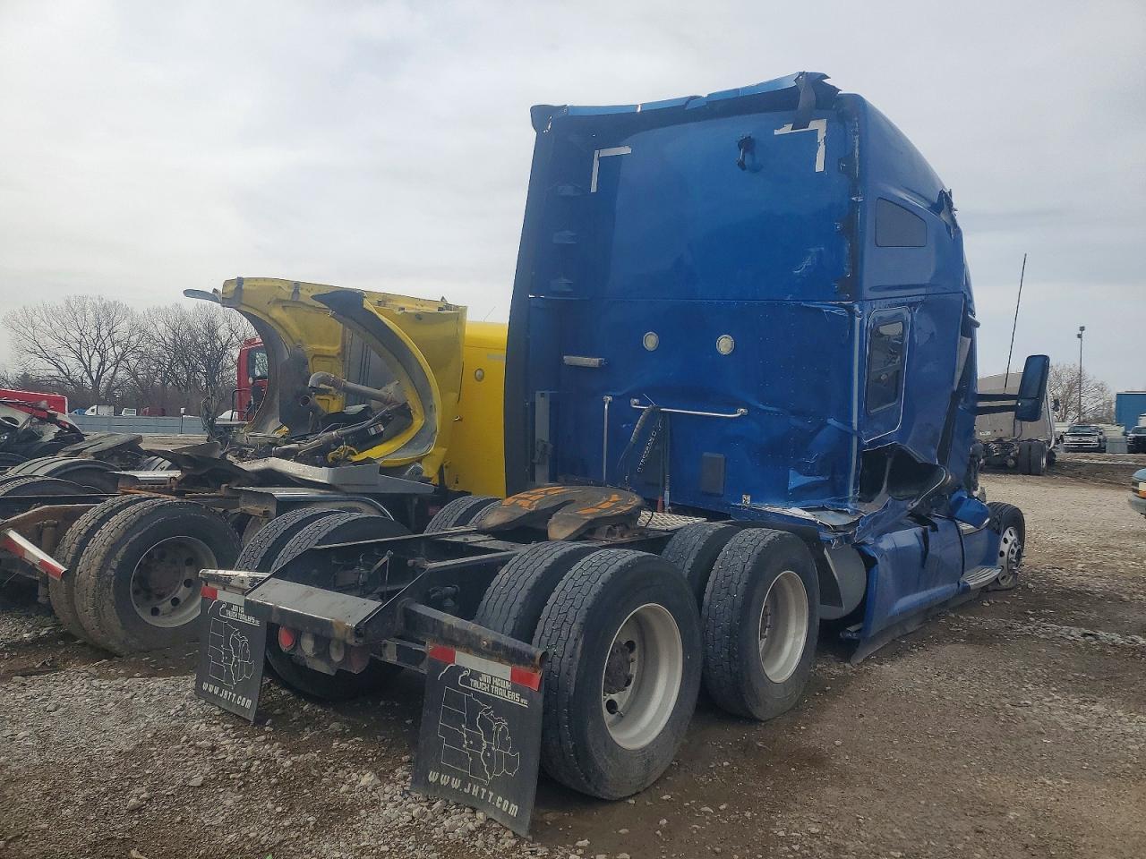 2020 Kenworth T680 Semi Truck
