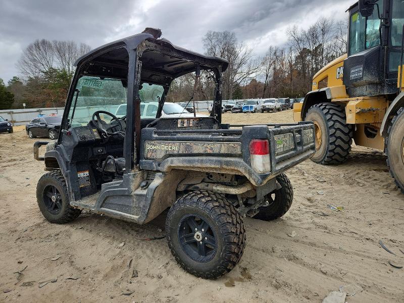 2019 John Deere XUV835M Utility Vehicle