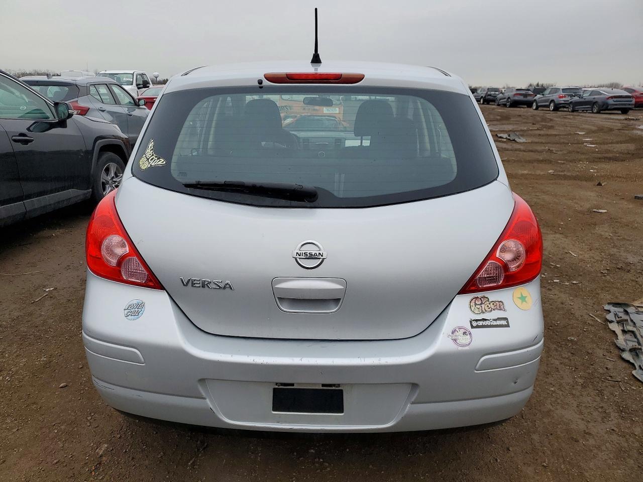 2012 Nissan Versa 1.8 s