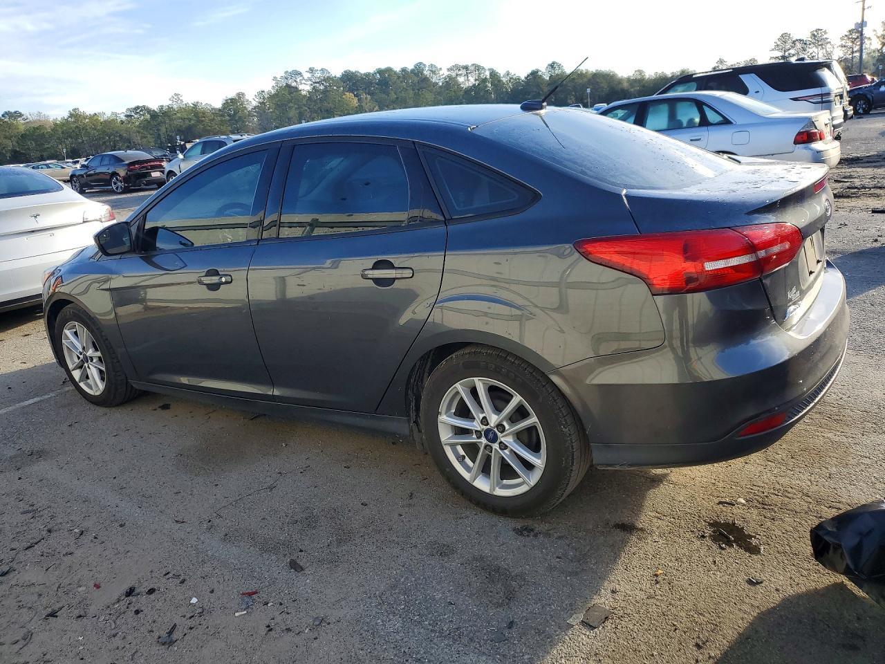 2016 Ford Focus se